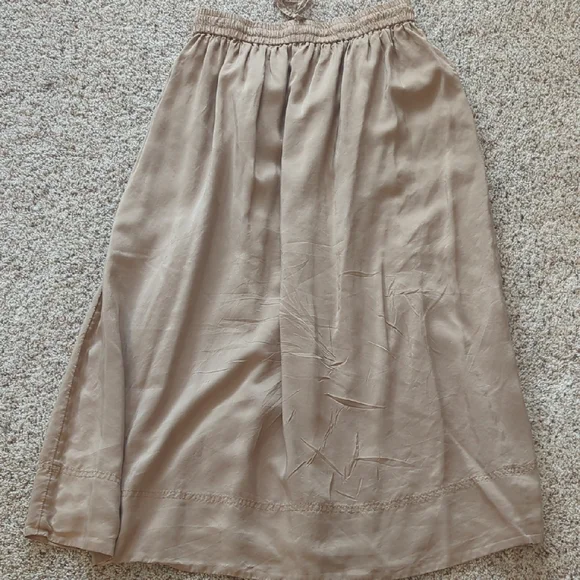 J. Crew Tan Silk Midi Skirt Small - Picture 3 of 4
